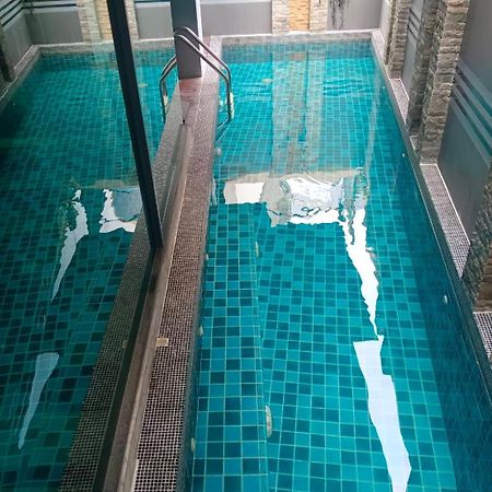 J Residence Thonglor 8 Банкок Екстериор снимка