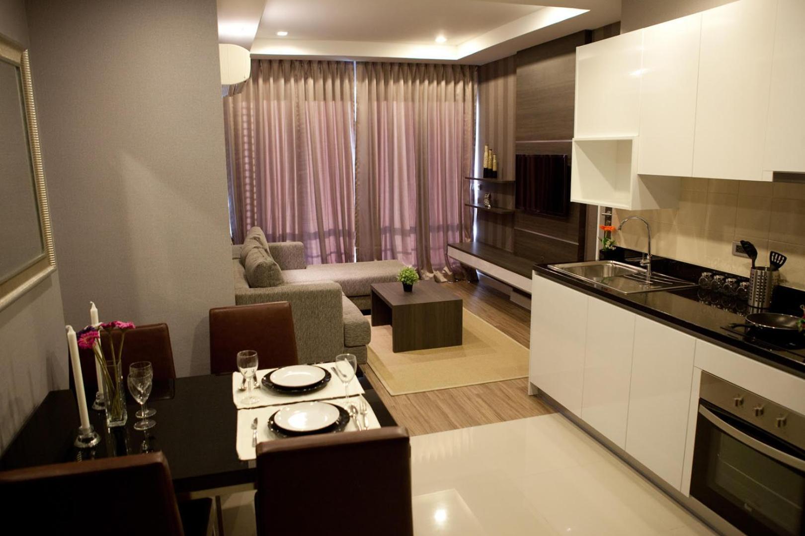 J Residence Thonglor 8 Банкок Екстериор снимка