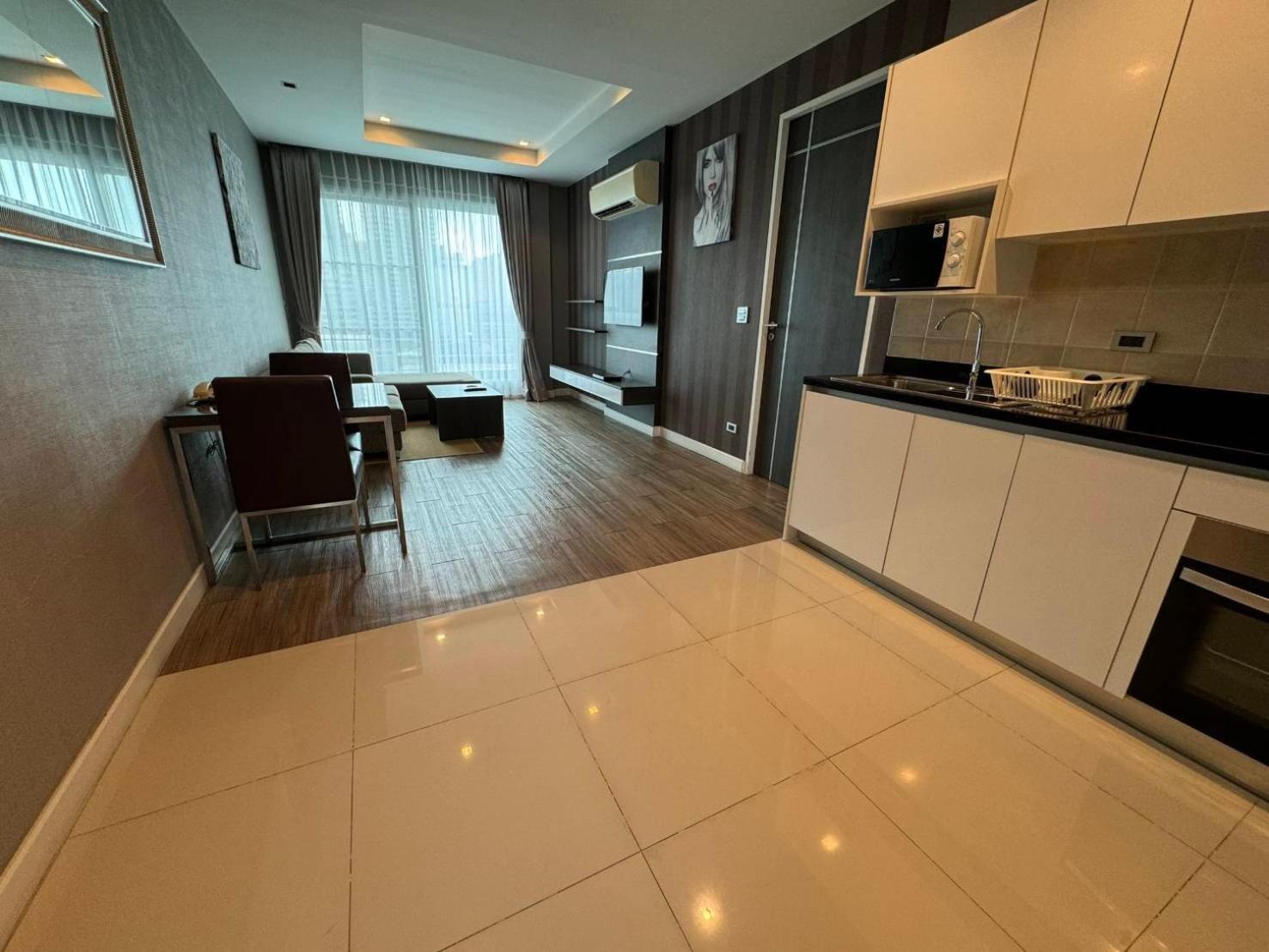 J Residence Thonglor 8 Банкок Екстериор снимка