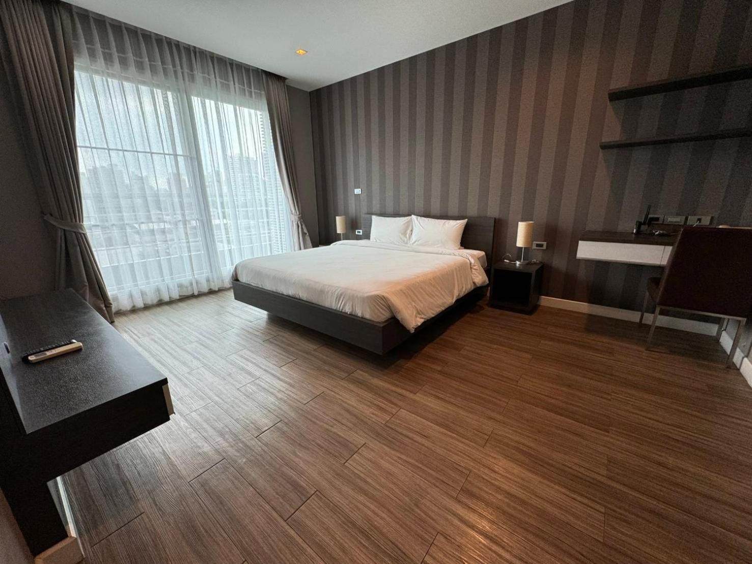 J Residence Thonglor 8 Банкок Екстериор снимка
